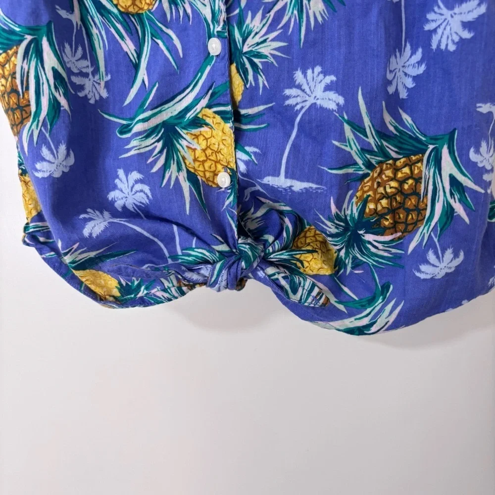 3/$15 Old Navy girls/kids Blue yellow Pineapple Button-Up Shirt size 8